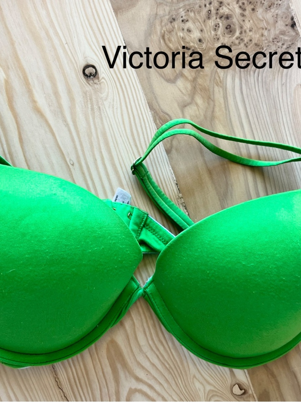 Victoria's Secret Bright Green Molded T-Shirt Bra